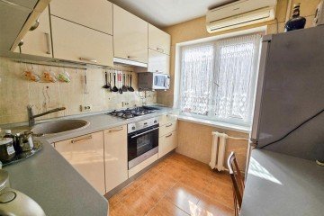 Фото №1: 3-комнатная квартира 55 м² - Краснодар, мкр. Черёмушки, ул. Ставропольская, 159