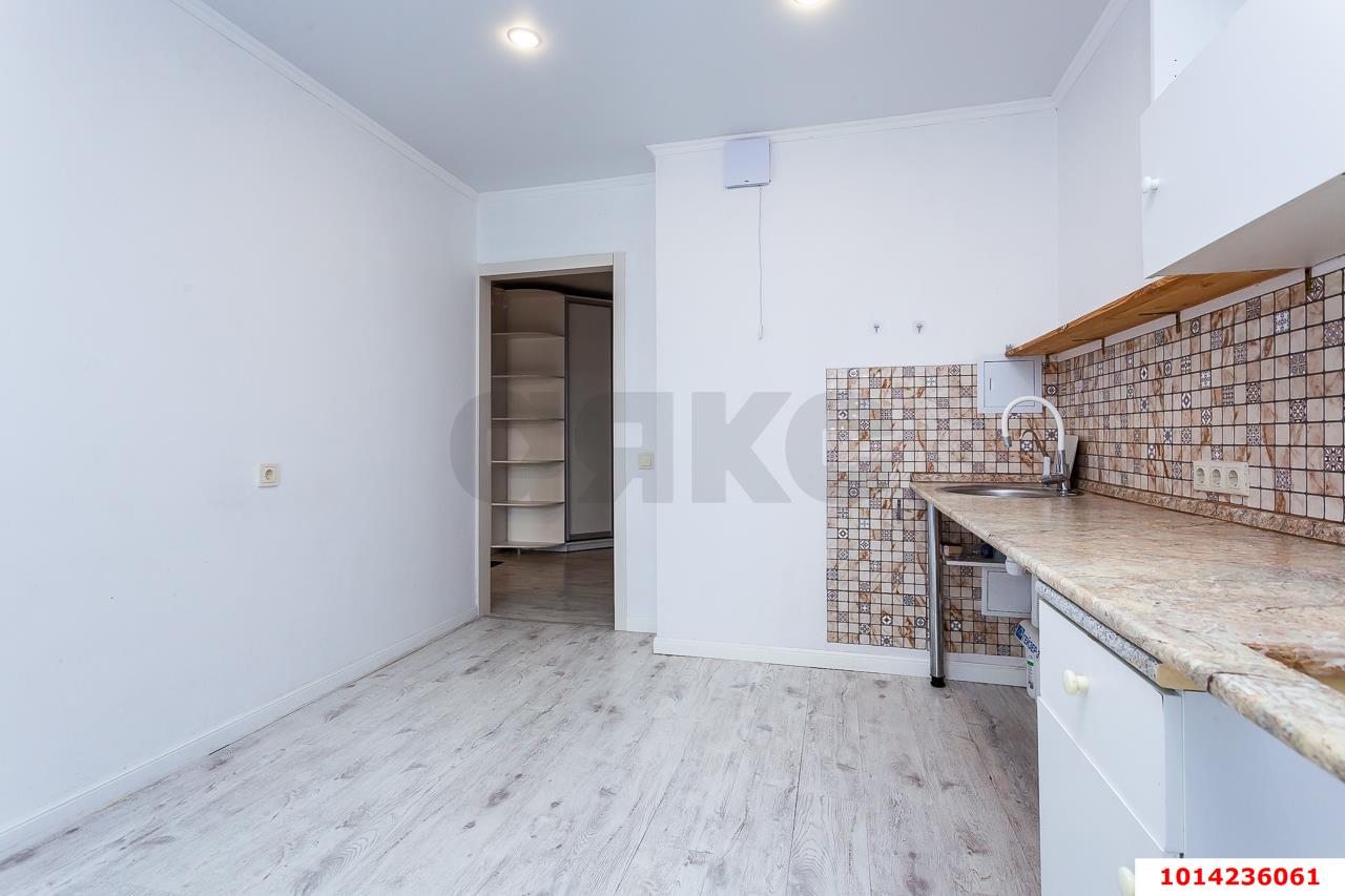 Фото №4: 2-комнатная квартира 69 м² - Краснодар, имени Петра Метальникова, ул. Петра Метальникова, 5к1