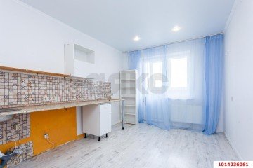 Фото №1: 2-комнатная квартира 69 м² - Краснодар, мкр. имени Петра Метальникова, ул. Петра Метальникова, 5к1