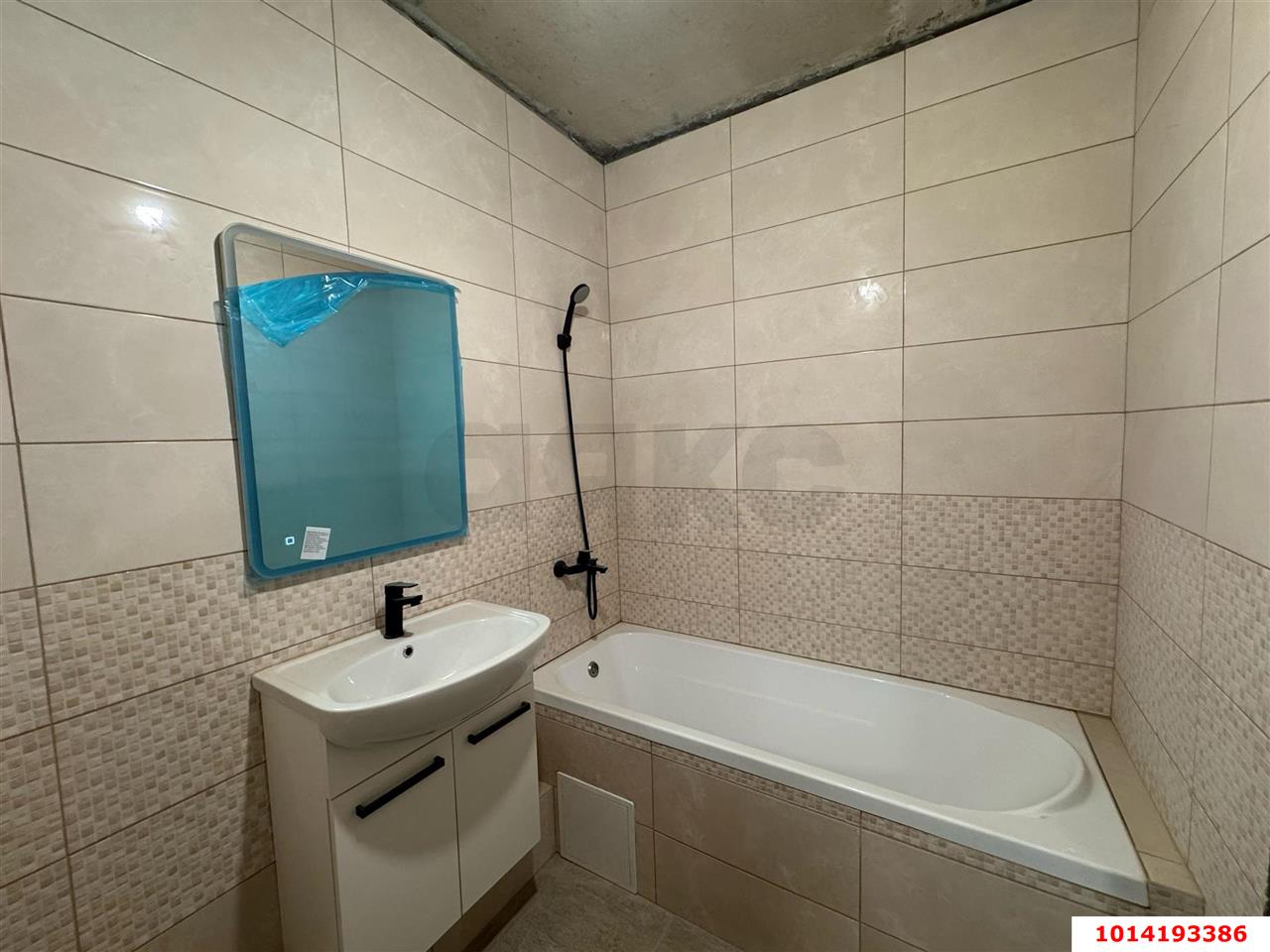 Фото №8: 1-комнатная квартира 42 м² - Краснодар, жилой комплекс Зелёный театр, ул. Западный Обход, 39/1к2