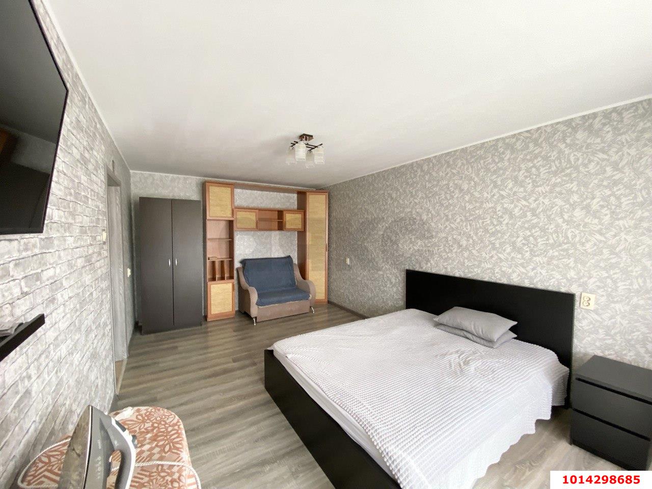 Фото №2: 1-комнатная квартира 42 м² - Краснодар, Микрохирургии глаза, ул. Красных Партизан, 4/4