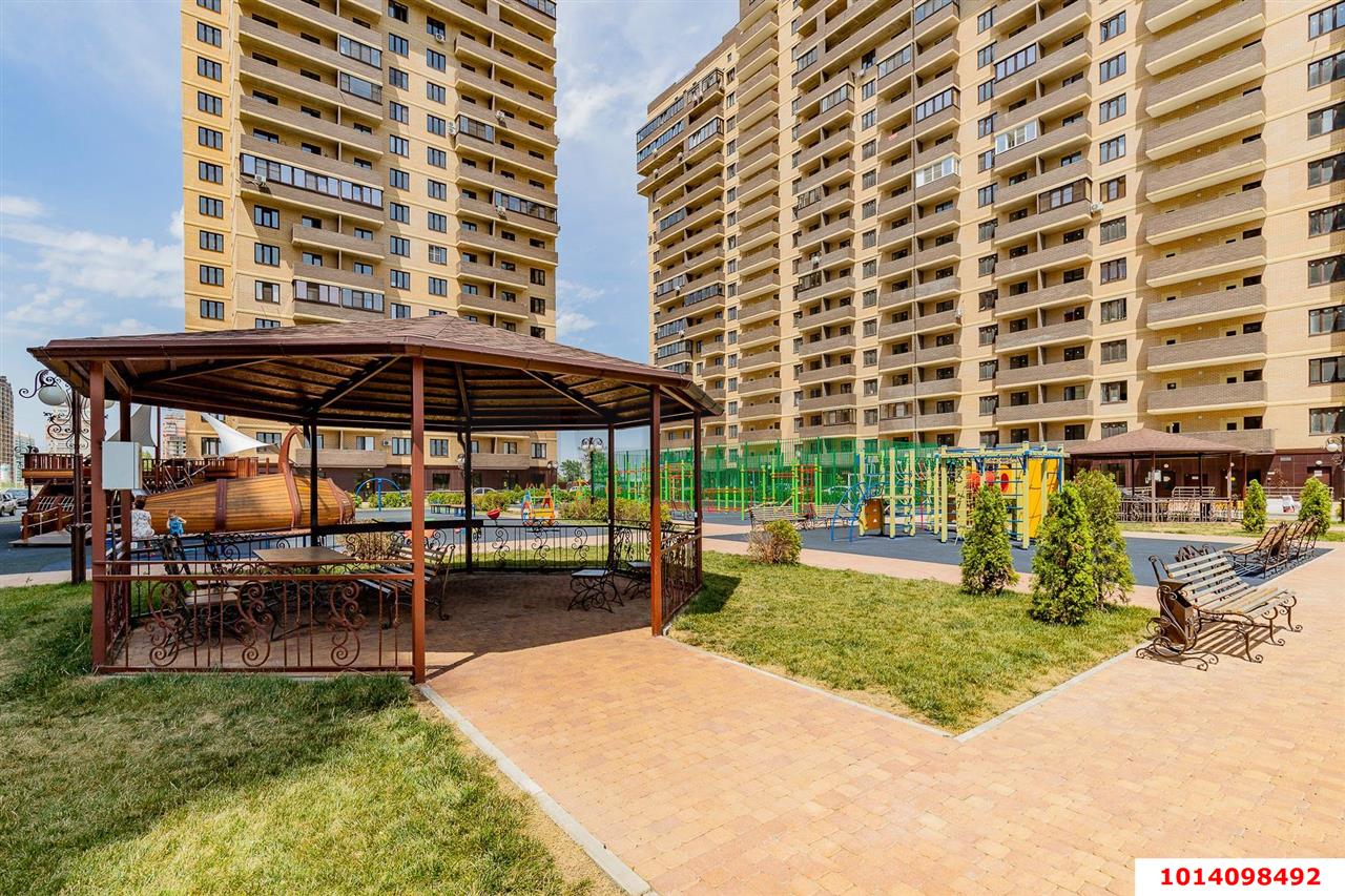 Фото №5: Торговое помещение 62 м² - Краснодар, жилой комплекс Трилогия, ул. имени Невкипелого, 24/2к1