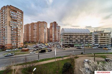 Фото №2: 4-комнатная квартира 86 м² - Краснодар, мкр. Юбилейный, пр-кт Чекистов, 1