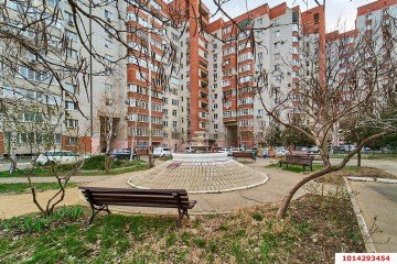 Фото №2: 4-комнатная квартира 95 м² - Краснодар, мкр. Юбилейный, пр-кт Чекистов, 1