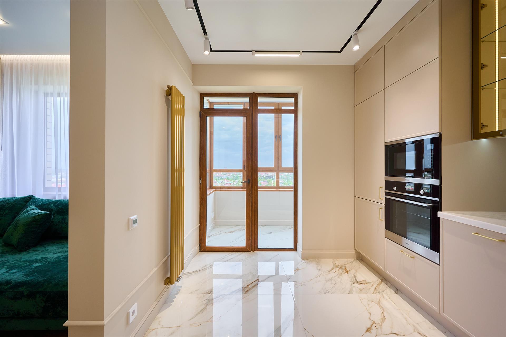 Фото №2: 2-комнатная квартира 57 м² - Краснодар, Прикубанский внутригородской округ, мкр. Горхутор, ул. имени Дзержинского, 110А