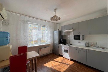 Фото №1: 1-комнатная квартира 40 м² - Краснодар, мкр. Молодёжный, ул. 3-я Целиноградская, 4
