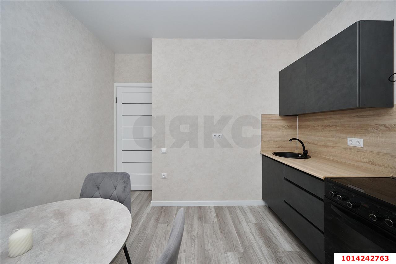 Фото №7: 1-комнатная квартира 37 м² - Краснодар, жилой комплекс Почтовый, пр-кт имени писателя Знаменского, 34