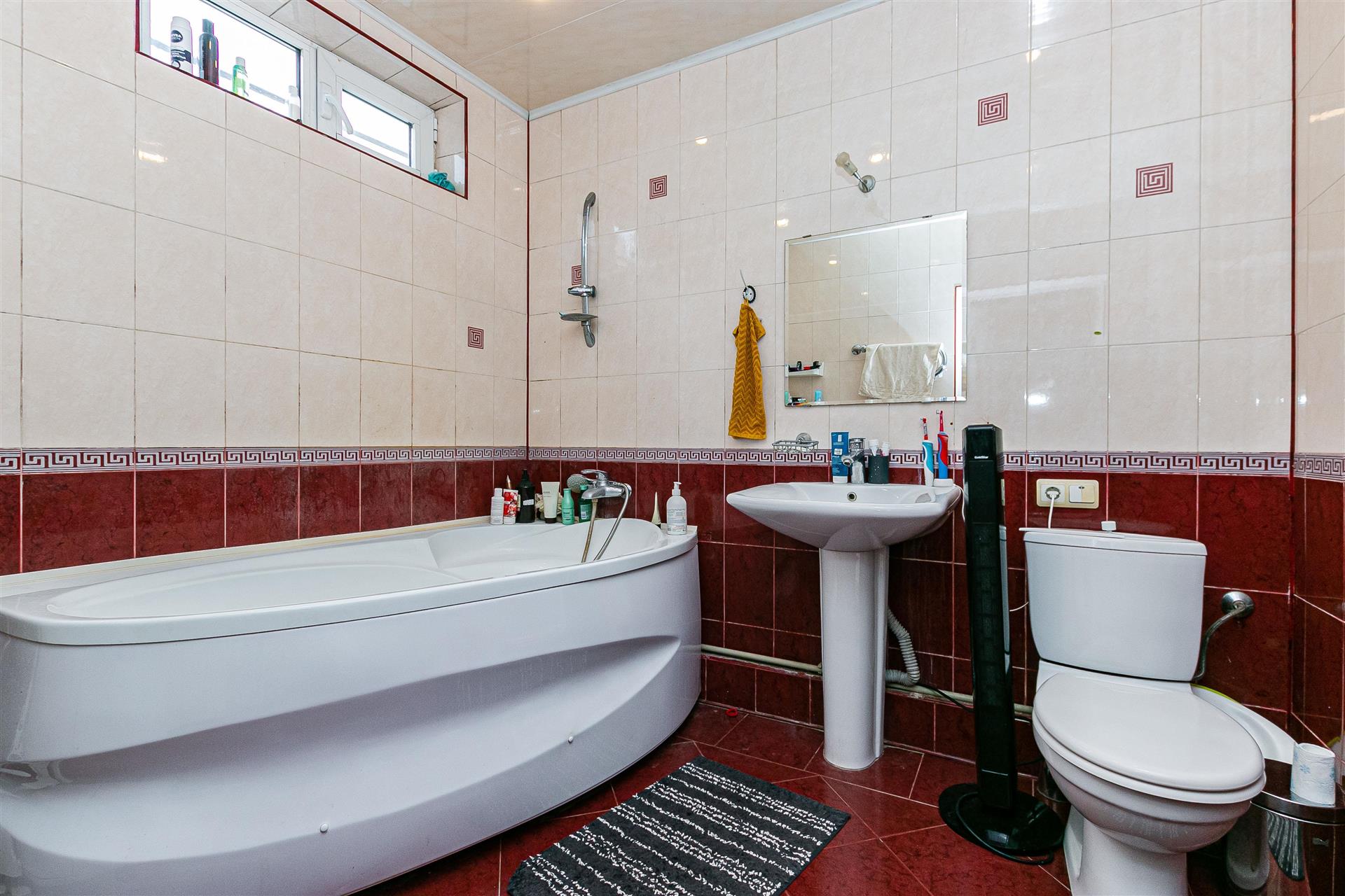 Фото №6: Дом 160 м² + 4 сот. - Краснодар, ул. Октябрьская, 165