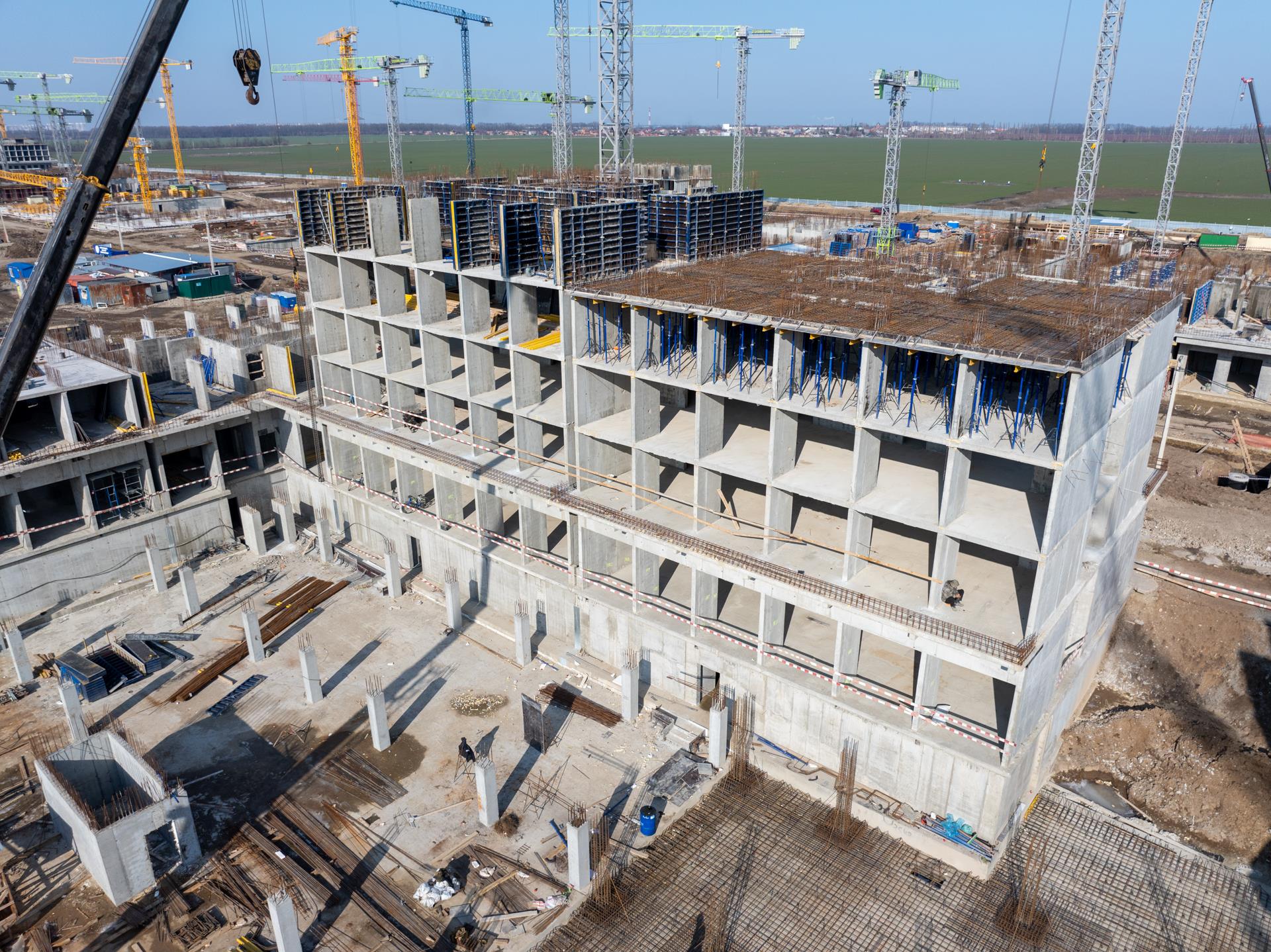 Фото №5: Коммерция 23 м² - Краснодар, Карасунский внутригородской округ, мкр. ЖК Первое Место, ул. Виктора Казанцева, 1.4лит2