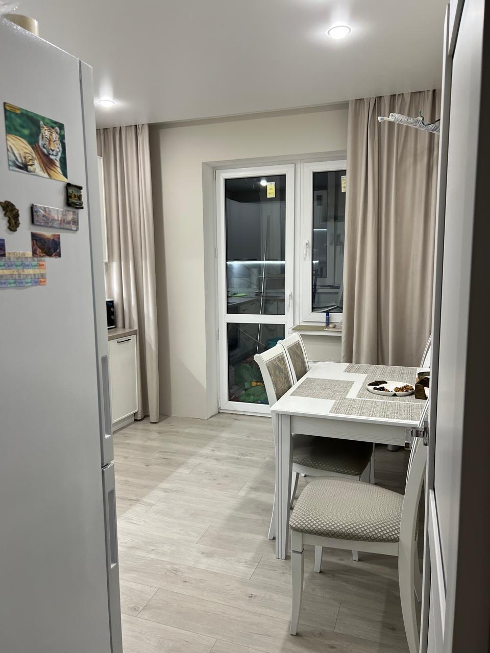 Фото №3: 2-комнатная квартира 61 м² - Краснодар, Прикубанский внутригородской округ, мкр. ЖК Красная Площадь, ул. им. Мурата Ахеджака, 12к4