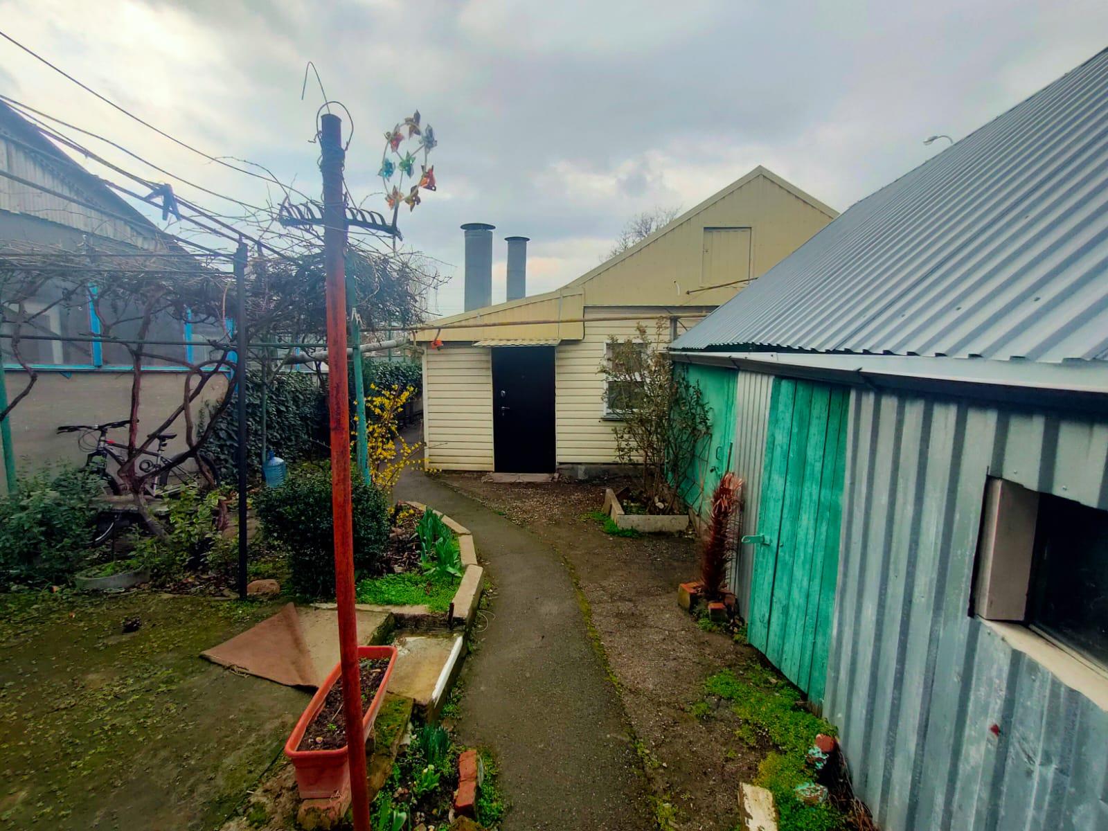 Фото №5: Земельный участок 3 сот. - Краснодар, Покровка, Центральный внутригородской округ, мкр. Центральный, ул. Кутузова, 46