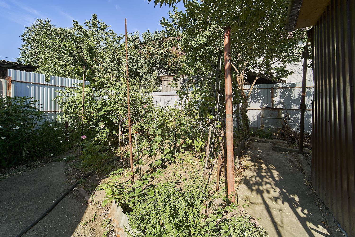 Фото №1: Земельный участок 3 сот. - Краснодар, Покровка, Центральный внутригородской округ, мкр. Центральный, ул. Кутузова, 46