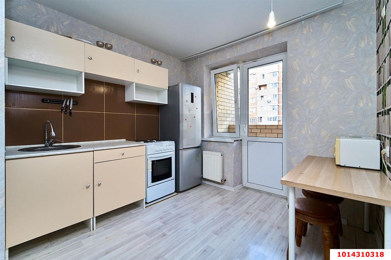 Фото №1: 1-комнатная квартира 38 м² - Краснодар, имени Петра Метальникова, ул. Петра Метальникова, 5к3