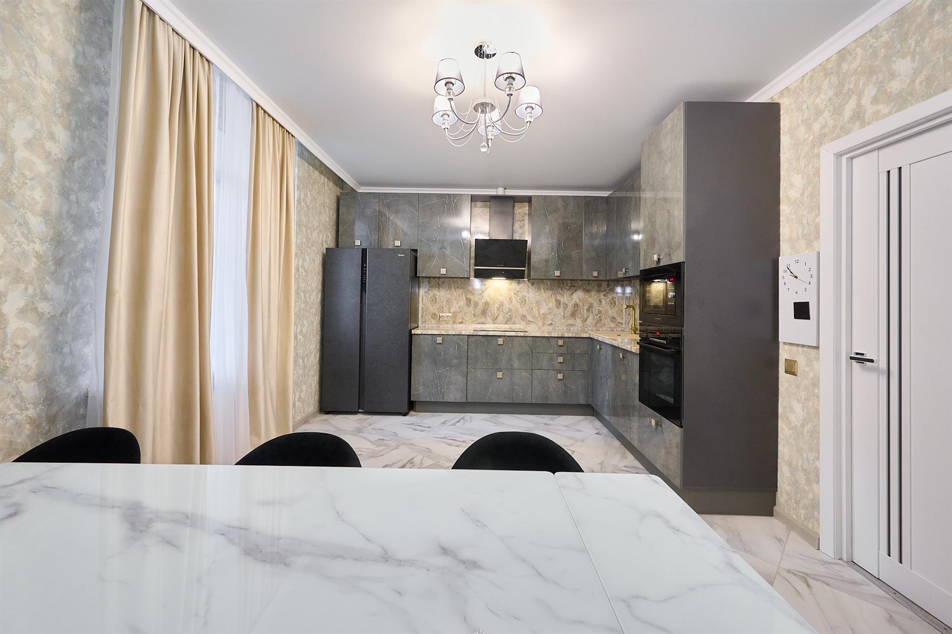 Фото №2: 3-комнатная квартира 100 м² - Краснодар, ЖК Губернский, 1-й квартал, Прикубанский внутригородской округ, мкр. Губернский, ул. Домбайская, 61