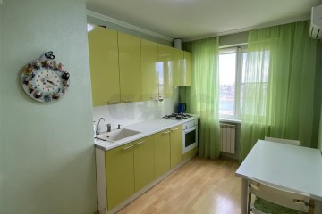 Фото №1: 2-комнатная квартира 52 м² - Краснодар, мкр. Юбилейный, ул. Рождественская набережная, 25