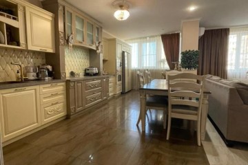 Фото №1: 3-комнатная квартира 160 м² - Краснодар, мкр. Западный внутригородской округ, ул. Кожевенная, 26