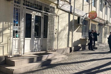 Фото №1: Торговое помещение 75 м² - Краснодар, мкр. Центральный, ул. Ленина, 101