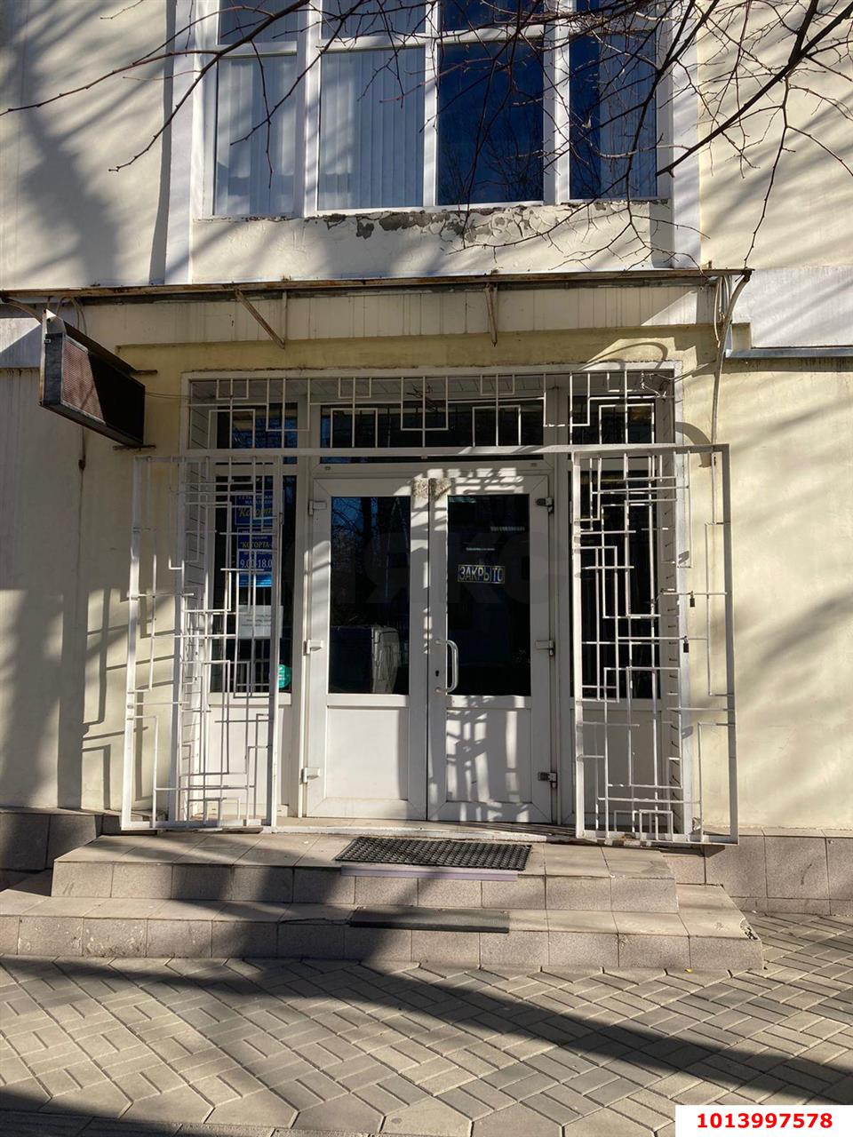 Фото №2: Торговое помещение 75 м² - Краснодар, Центральный, ул. Ленина, 101