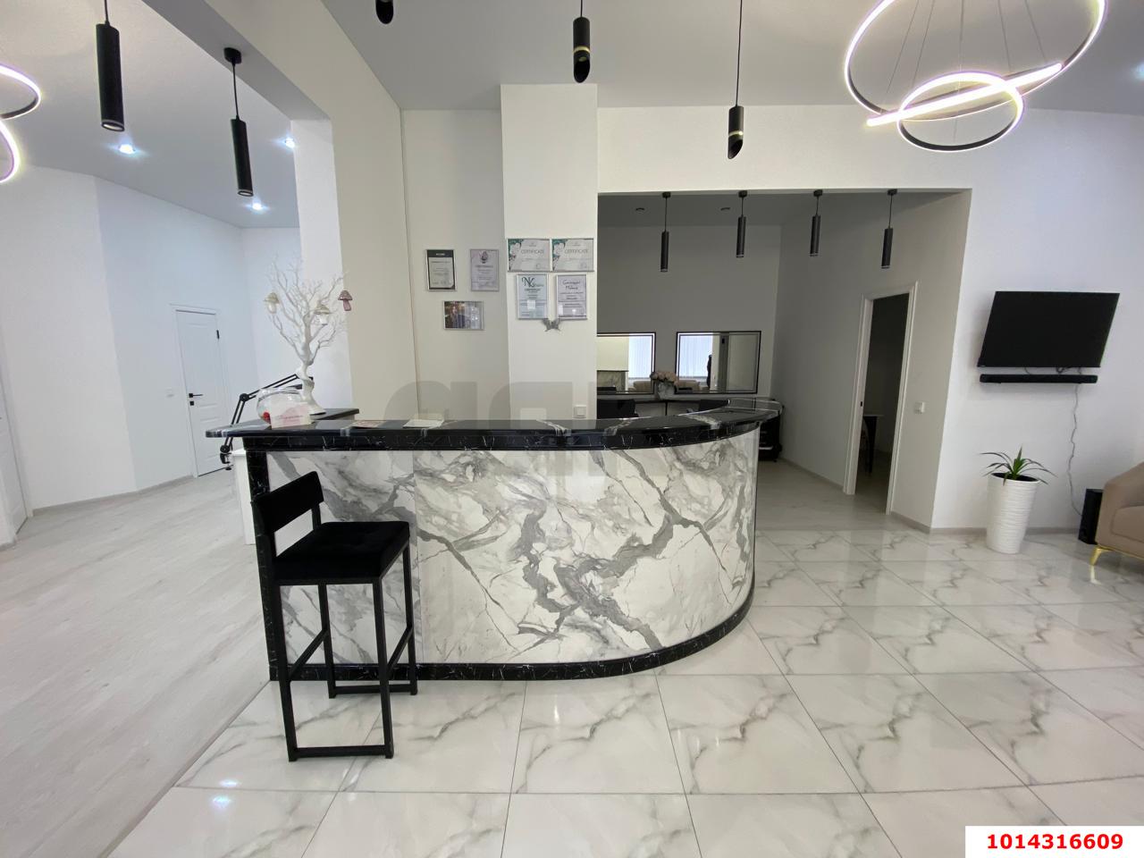 Фото №4: Коммерция 98 м² - Краснодар, жилой комплекс Победа-2, Прикубанский внутригородской округ, Завод Радиоизмерительных Приборов, мкр. имени Петра Метальникова, ул. Цезаря Куникова, 35