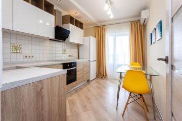 Фото №1: 1-комнатная квартира 43 м² - Краснодар, мкр. Центральный, ул. Коммунаров, 270