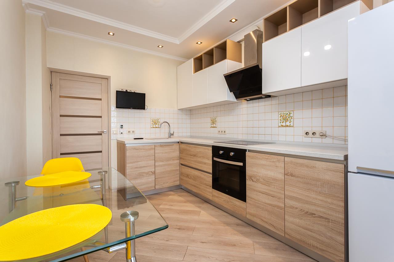 Фото №2: 1-комнатная квартира 43 м² - Краснодар, Центральный внутригородской округ, мкр. Центральный, ул. Коммунаров, 270