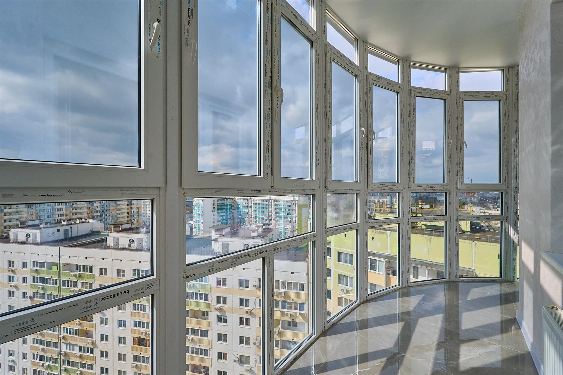 Фото №14: 3-комнатная квартира 101 м² - Краснодар, Карасунский внутригородской округ, жилой комплекс Поющие Фонтаны, мкр. Гидростроителей, ул. имени Невкипелого, 10