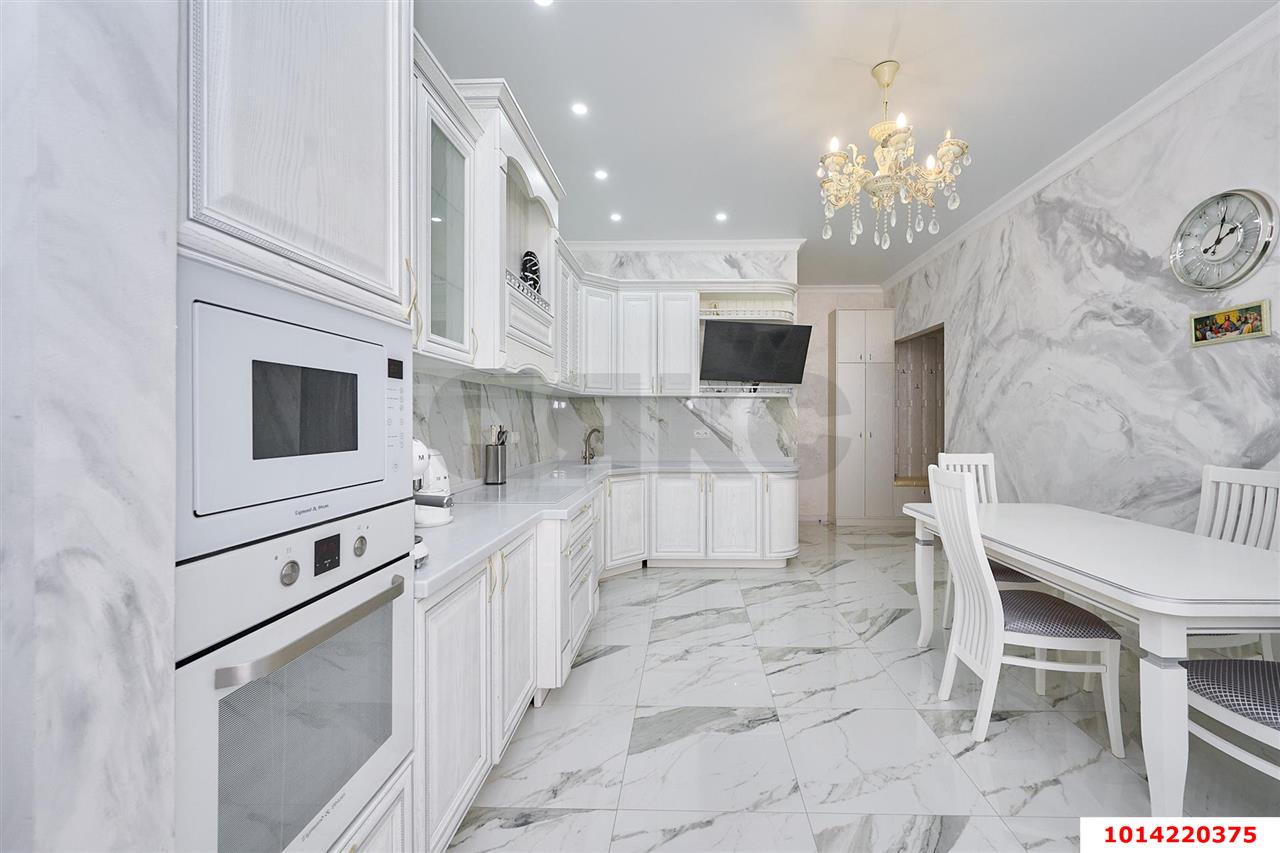 Фото №2: 3-комнатная квартира 101 м² - Краснодар, жилой комплекс Поющие Фонтаны, ул. имени Невкипелого, 10