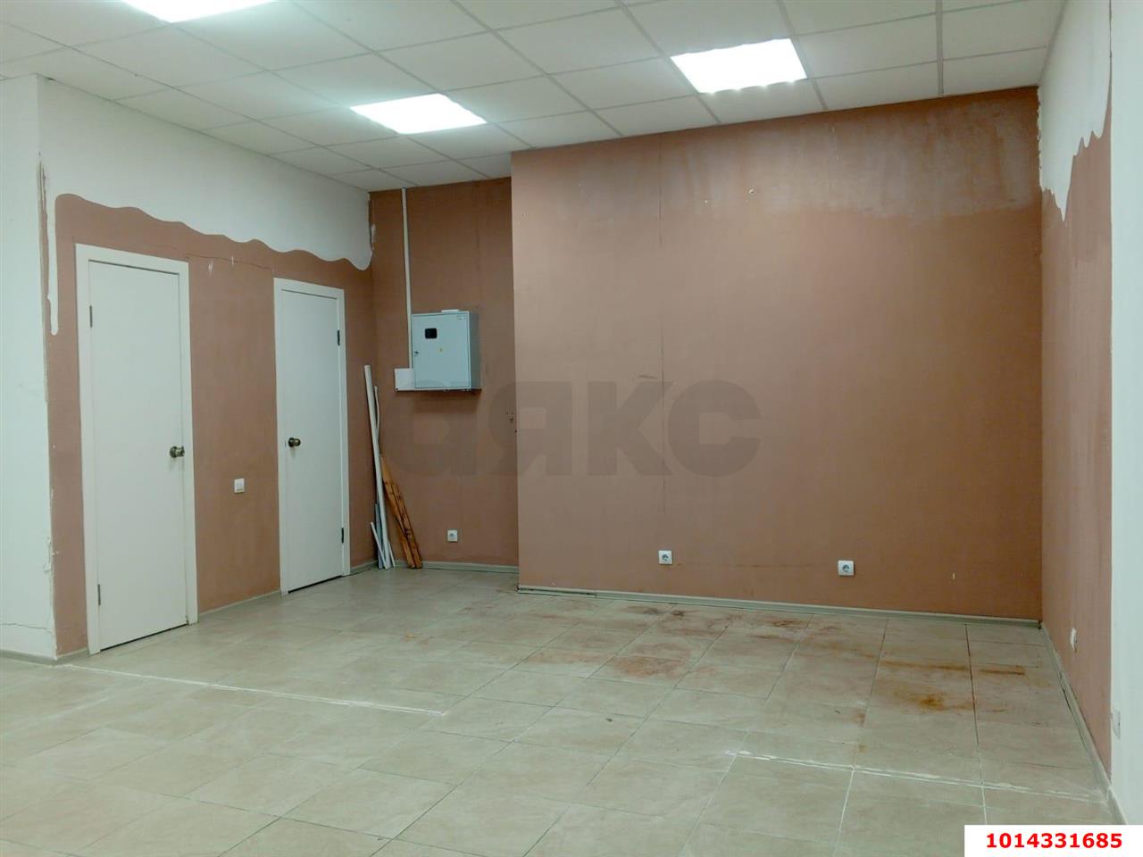 Фото №3: Торговое помещение 40 м² - Краснодар, жилой комплекс Премьера, ул. Автолюбителей, 1/7к1