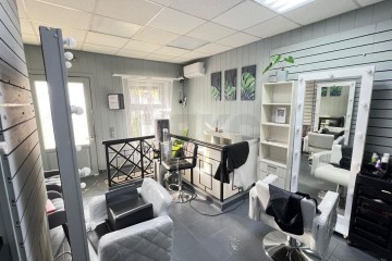 Фото №2: Торговое помещение 33 м² - Краснодар, мкр. Центральный, ул. Володи Головатого, 319