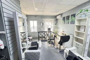 Фото №3: Торговое помещение 33 м² - Краснодар, мкр. Центральный, ул. Володи Головатого, 319