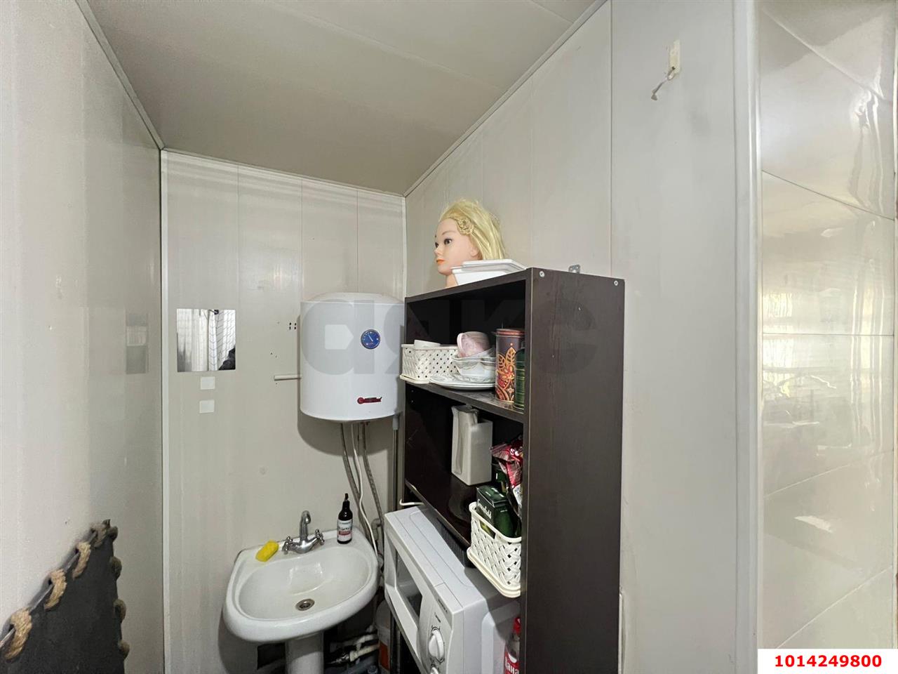 Фото №4: Торговое помещение 33 м² - Краснодар, Центральный, ул. Володи Головатого, 319