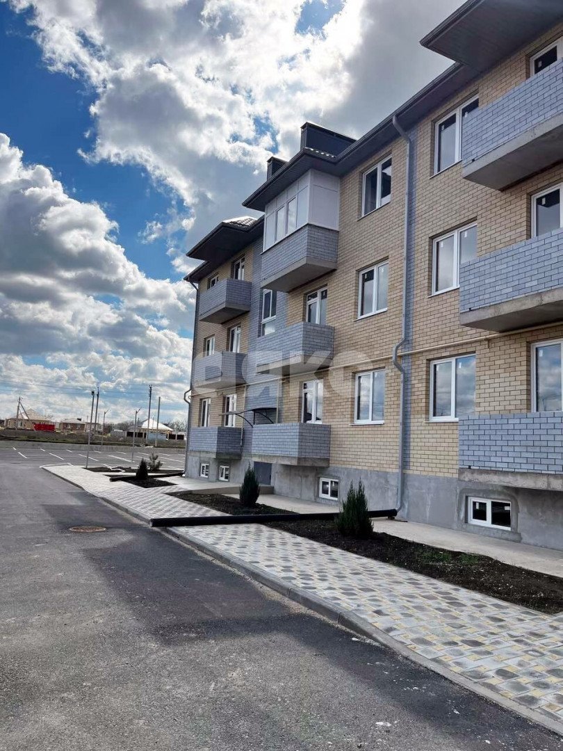 Фото №1: 2-комнатная квартира 58 м² - Кореновск, 10-й, ул. Таманская, 3к1