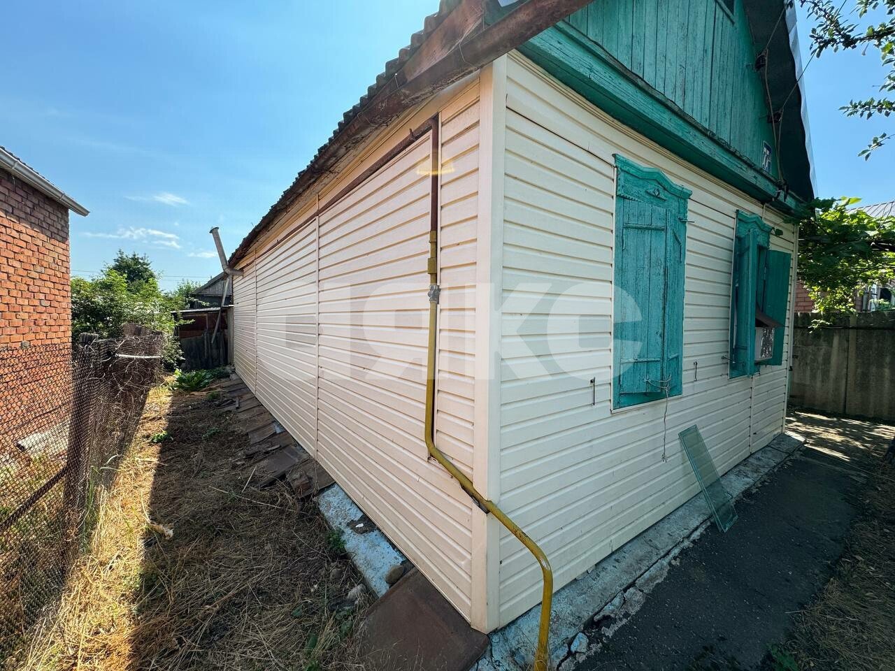 Фото №2: Дом 40 м² + 3.67 сот. - Кореновск, 3-й квартал, ул. Чапаева, 77А