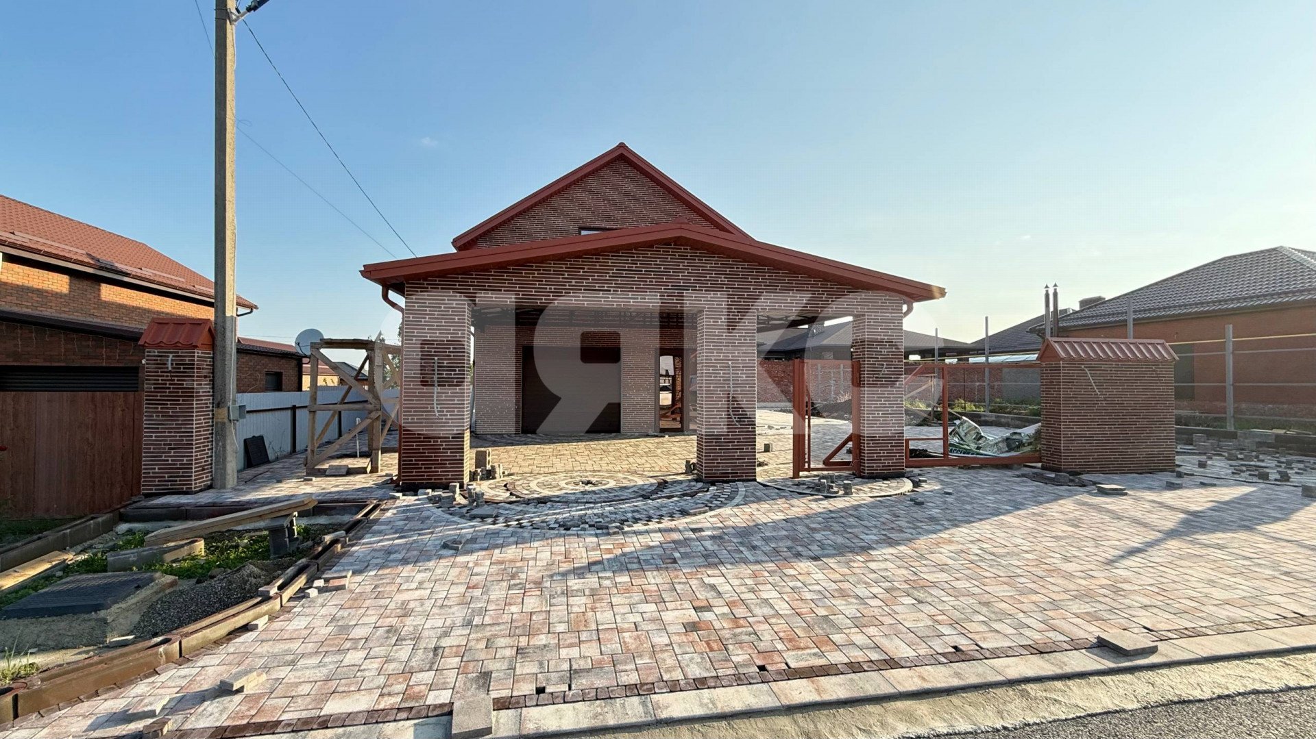 Фото №4: Дом 220 м² + 5 сот. - Кореновск, ул. Тихорецкая