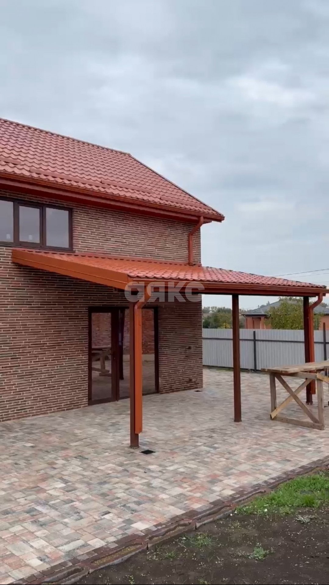 Фото №4: Дом 245 м² + 5 сот. - Кореновск, ул. Тихорецкая