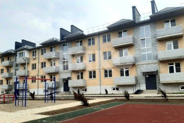 Фото №1: 2-комнатная квартира 55 м² - Кореновск, мкр. 10-й, ул. Таманская, 3к2