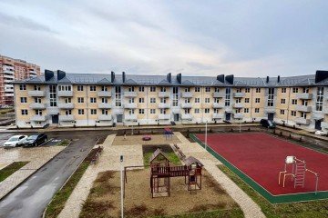 Фото №1: 2-комнатная квартира 60 м² - Кореновск, мкр. 10-й, ул. Таманская, 3к2