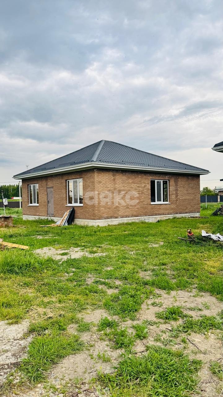Фото №1: Дом 110 м² + 6.5 сот. - Кореновск, 1-й квартал, ул. Хабибуллина