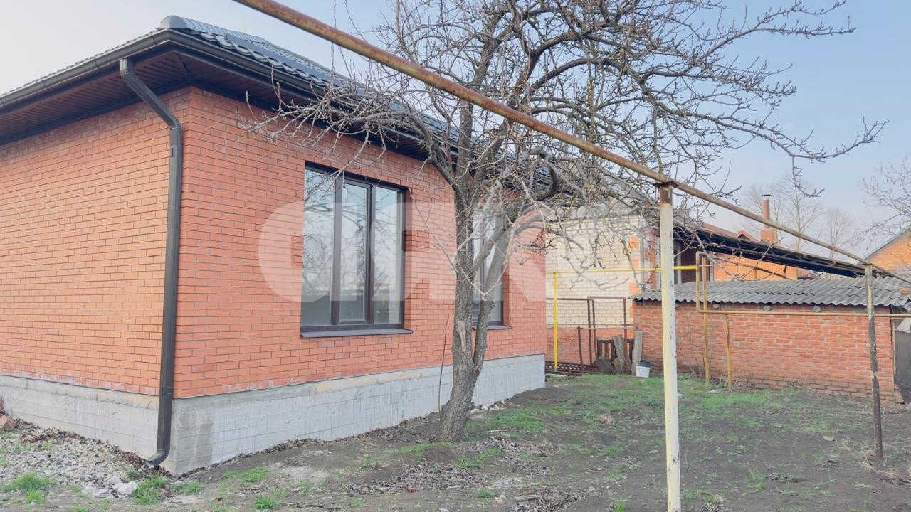 Фото №2: Дом 72 м² + 3.5 сот. - Кореновск, 1-й квартал, ул. Жуковского, 1