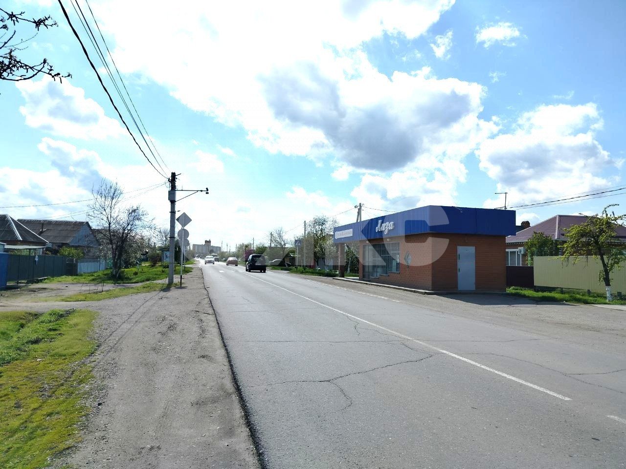 Фото №3: Коммерция 30 м² - Кореновск, 2-й квартал, ул. Бувальцева, 85А