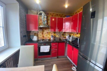 Фото №2: 3-комнатная квартира 57 м² - Тула, мкр. Зареченский территориальный округ, ул. Максима Горького, 1