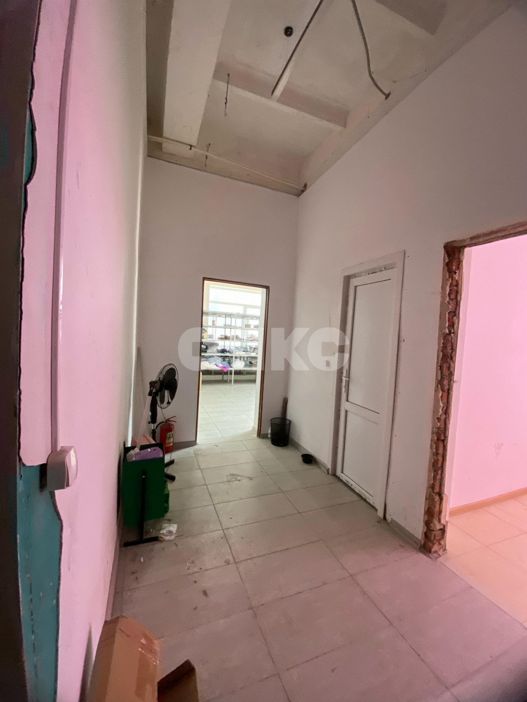 Фото №10: Коммерция 135 м² - Майкоп, Шовгеновский городок, ул. Заводская, 3А