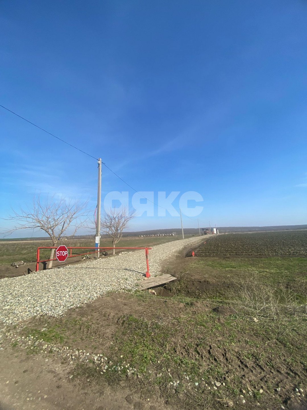 Фото №2: Коммерция 1500 м² - Пролетарский, ул. Школьная