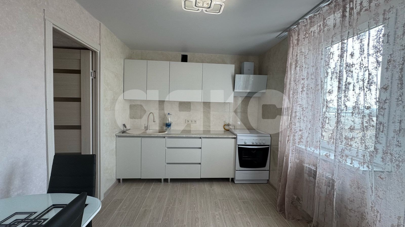 Фото №3: 2-комнатная квартира 55 м² - Симферополь, Немецкая слобода, ул. Стахановцев, 3