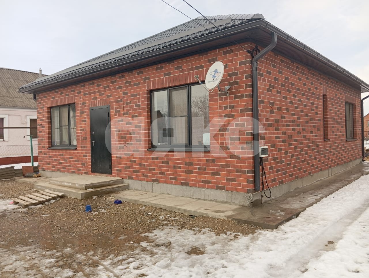 Фото №1: Дом 115 м² + 5 сот. - Новокубанск, ул. Тюленина, 2