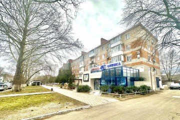 Фото №1: 3-комнатная квартира 66 м² - Темрюк, ул. Ленина, 66