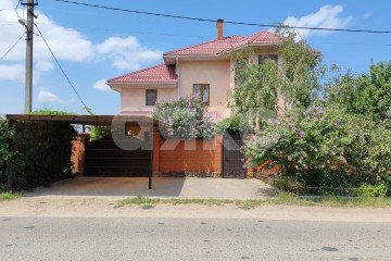 Фото №1: Дом 287 м² - Темрюк, п. Комсомольский, пер. Курчанский, 12