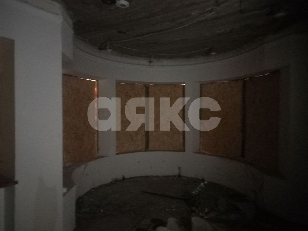 Фото №3: Коммерция 277 м² - Мариуполь, Центральный, пр-кт Строителей, 170