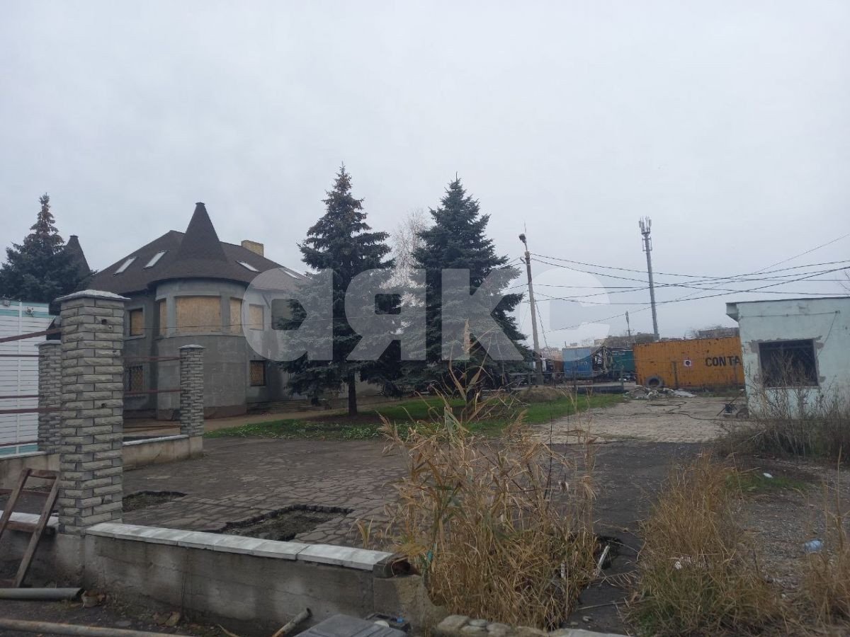 Фото №2: Коммерция 277 м² - Мариуполь, Центральный, пр-кт Строителей, 170