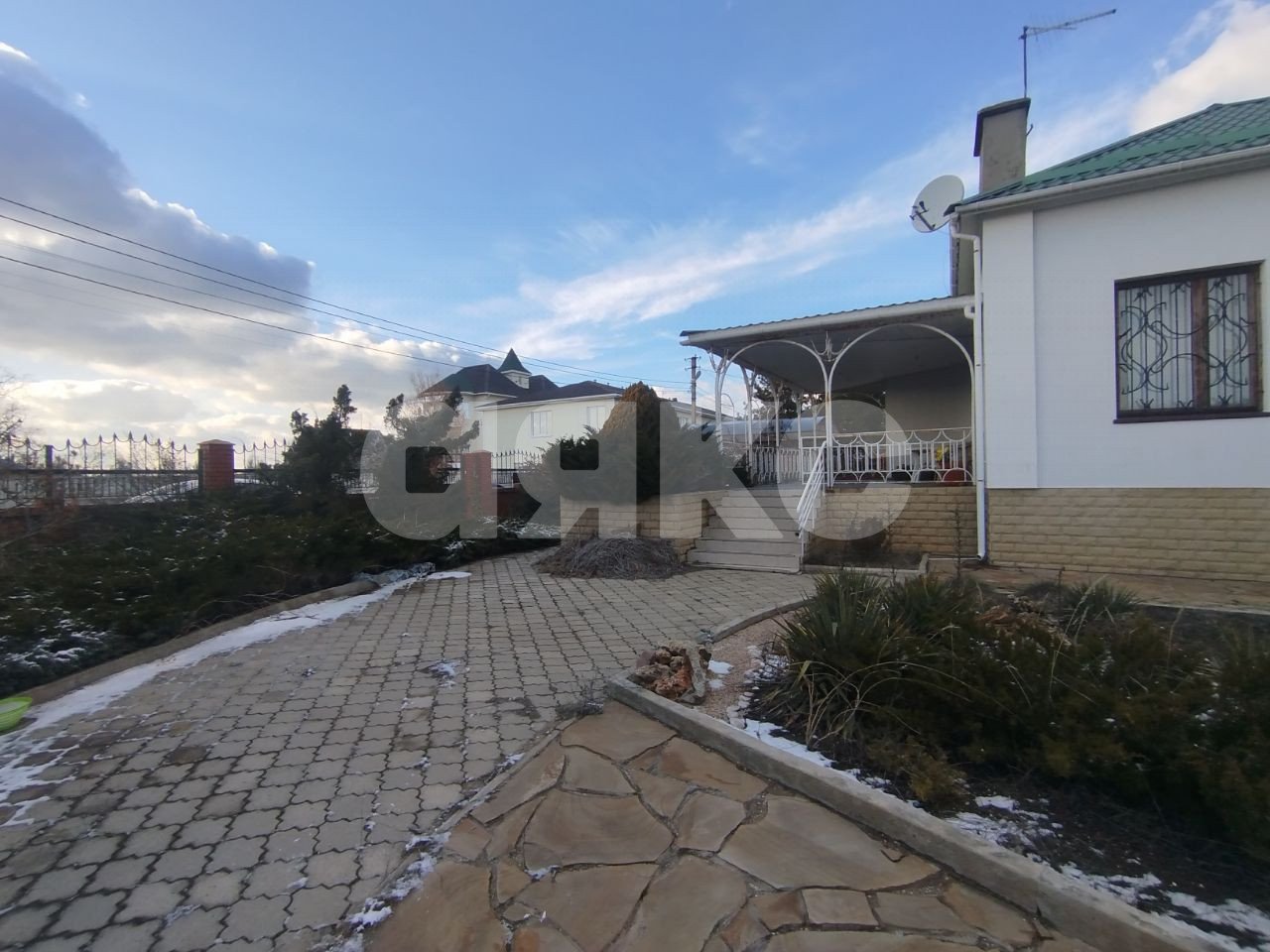 Фото №1: Дом 353 м² + 16.6 сот. - Белосарайская Коса, ул. Безуха, 139А